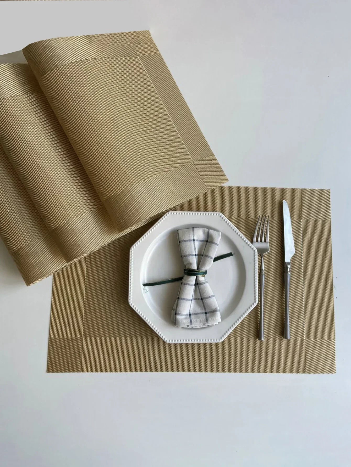 Style Western Dinner Mat Pvc Placemat Hotel Heat Proof - Product | European Plastic (View 13)