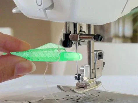 Sewing Machine Quick Threader Fish Needle | Small - 0 | Green Machine (View 2)
